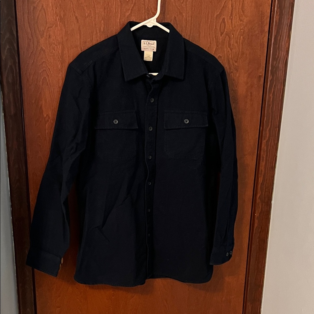 LL Bean Men's Slightly Fitted Blue Chamois Shirt